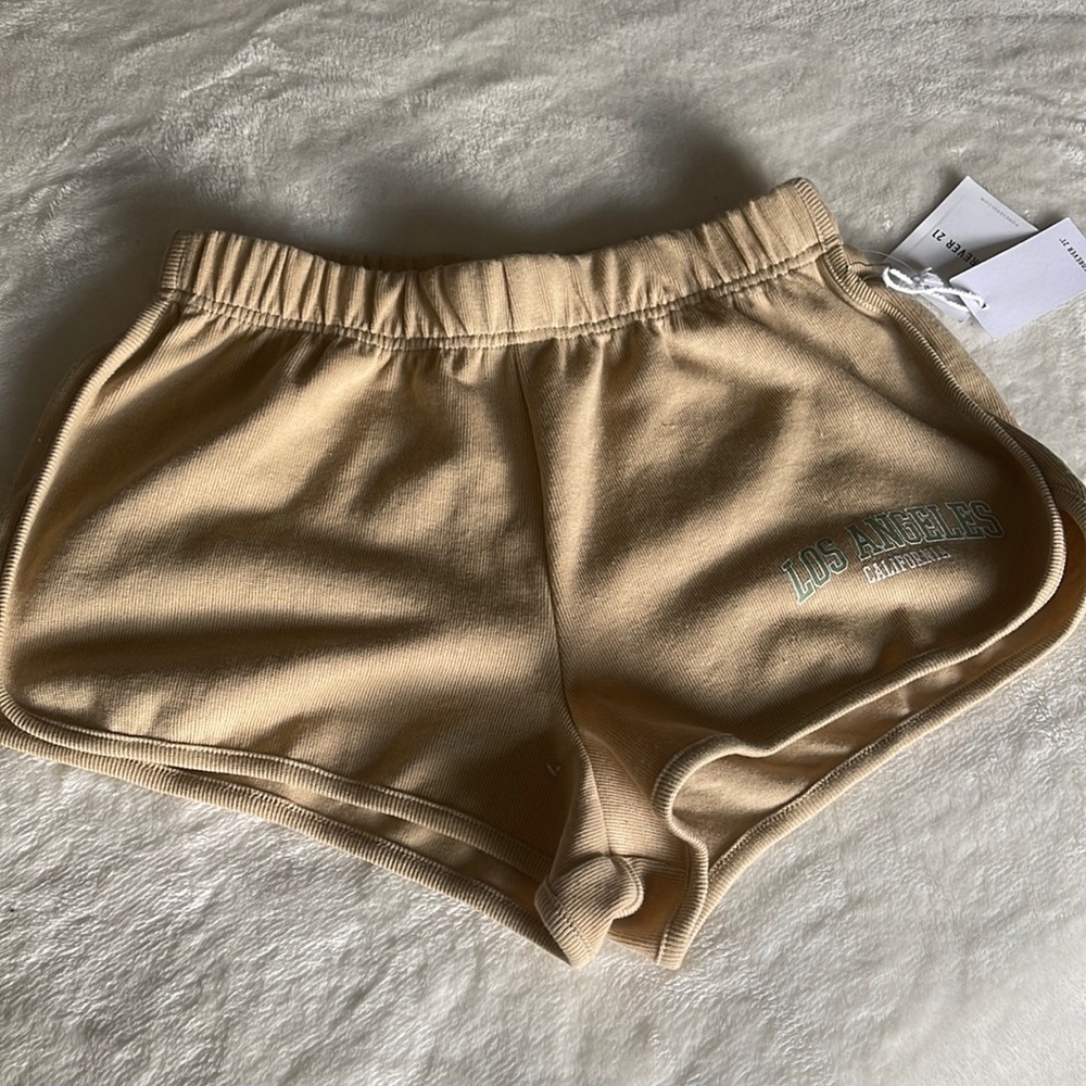 NWT forever 21 shorts